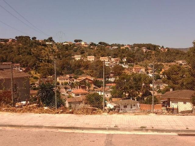Terreno en venta en Canyelles, de 761 m² por 70.000