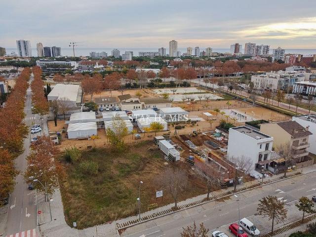Terreno en venta en Castell Platja d´Aro, de 639 m² por 600.000