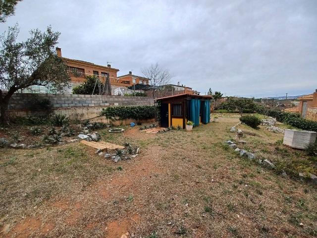 Terreno en venta en Castellbisbal, de 893 m² por 245.500