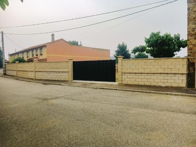 Terreno en venta, en Castrotierra de la Valduerna Riego de la Vega