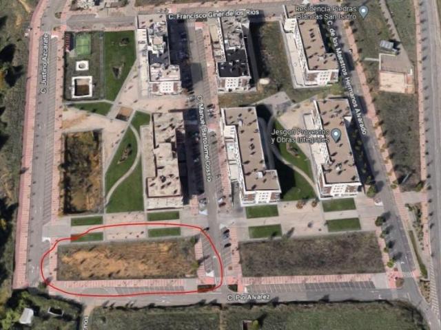 Terreno en venta en Carbajal de la Legua, Carbajal
