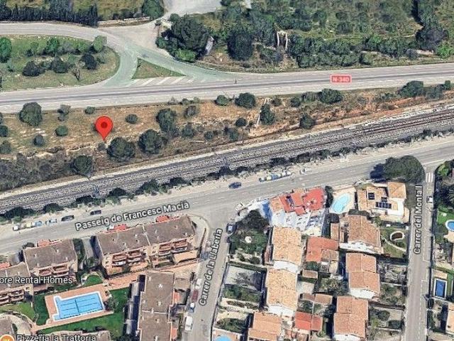 Terreno en venta en carretera Nacional, Torredembarra, de 3.813 m² por 135.000