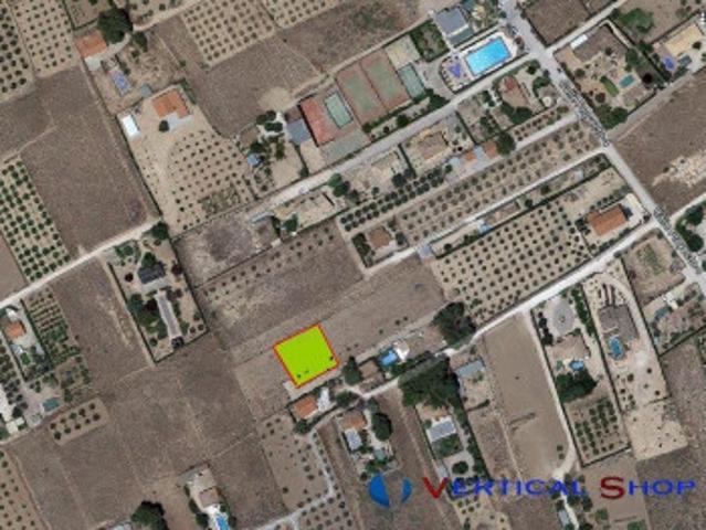 Terreno en venta en Caudete, Club de Tenis