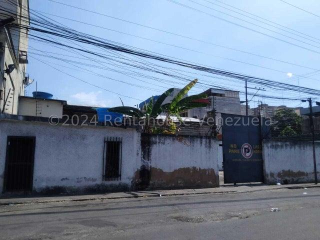 Terreno en Venta en Centro de Maracay 25 13925