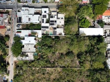 Terreno en venta en Cholul, Mérida, ideal para desarrollar