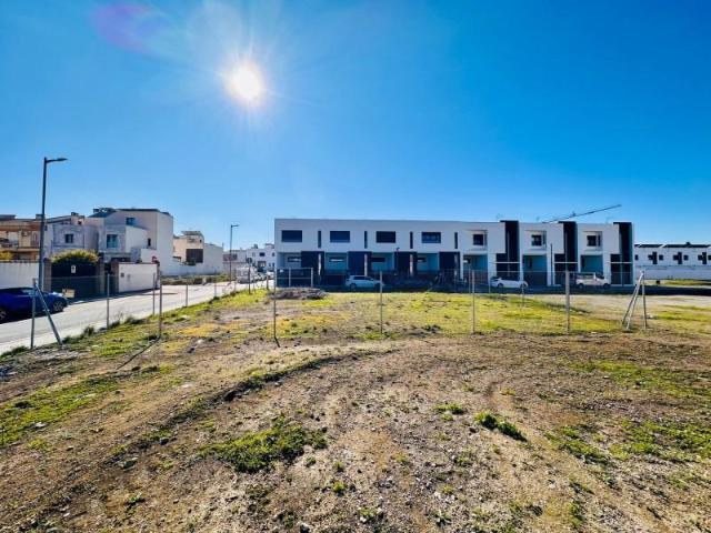 Terreno en venta en Churriana de la Vega, Avda. Cristobal Colón