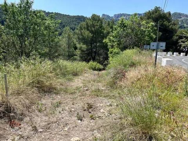 Terreno en Venta en Confrides