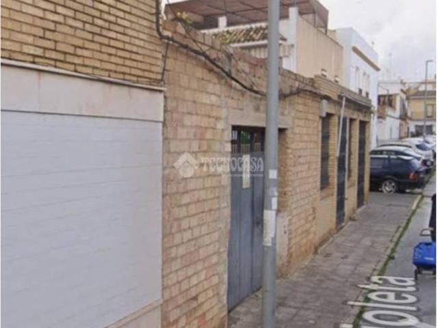 Terreno en Venta en Coria del Río