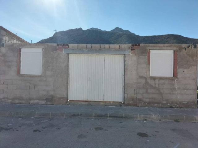 Terreno en Venta en Cox