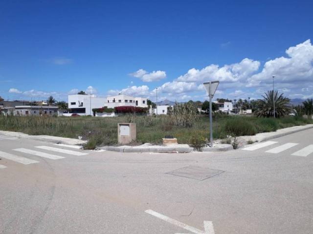 Terreno en Venta en Cox