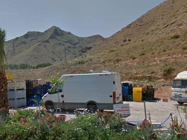 Terreno en Venta en Cox