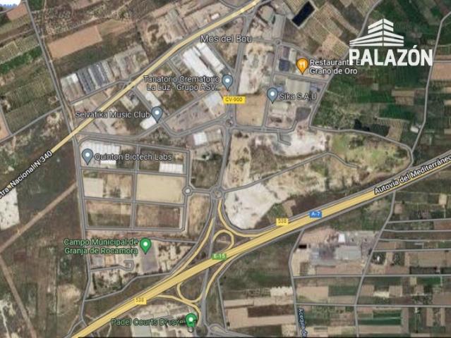 Terreno en venta en Cox