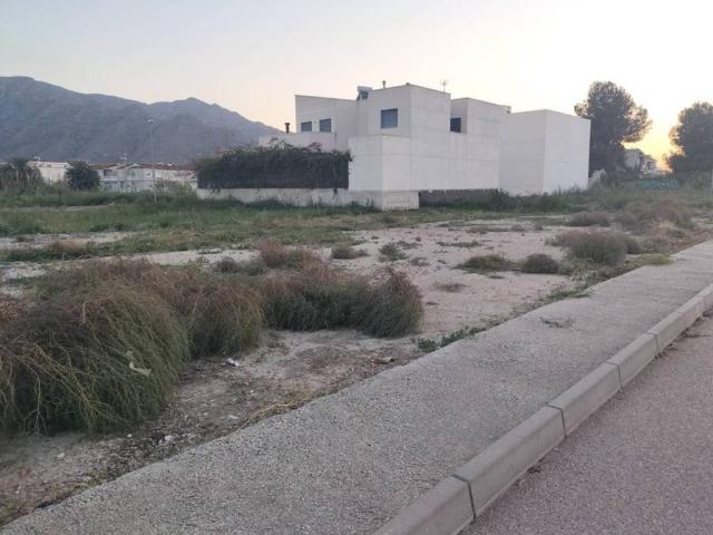 Terreno en Venta en Cox