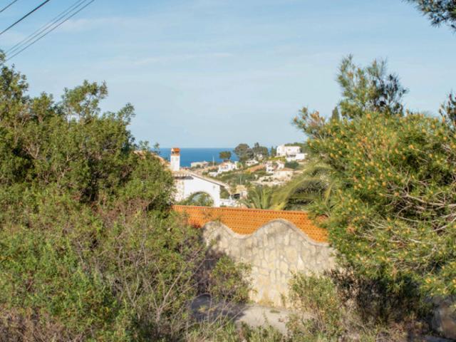 Terreno en venta en Denia, MON MITAD