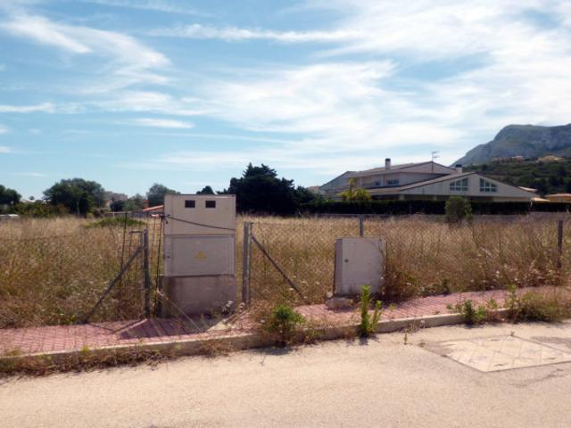 Terreno en venta en Denia