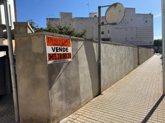Terreno en Venta en Dénia