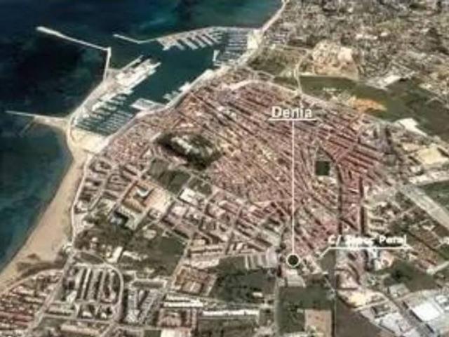 Terreno en Venta en Dénia