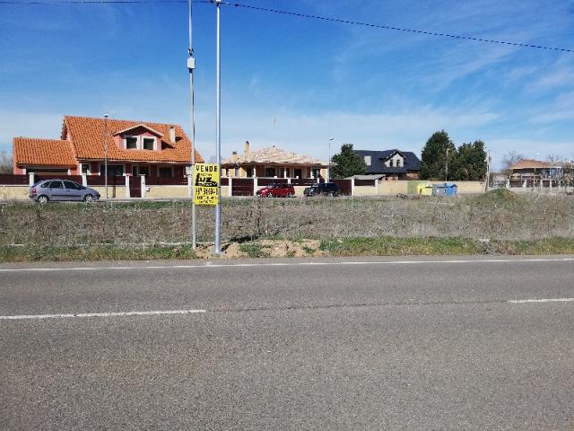 Terreno en venta, en Destriana