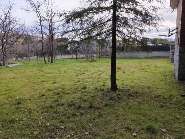 Terreno en Venta en El Hoyo de Pinares