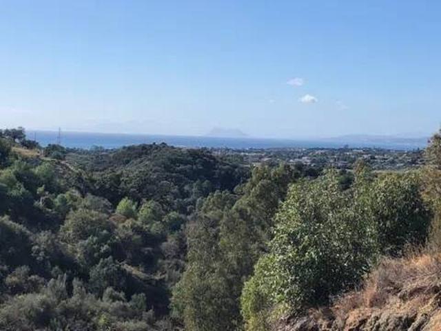 Terreno en Venta en Estepona