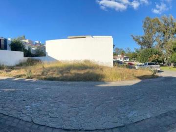 Terreno en Venta en Fracc El Manantial Paseo del Bosque 8