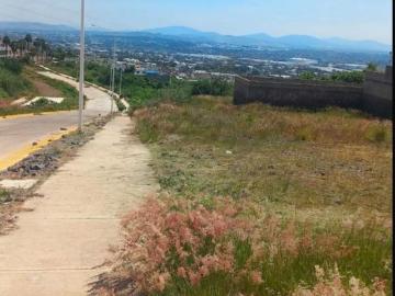 Terreno en venta en Fraccionamiento Zimalta condominio Aracar