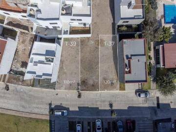 Terreno en Venta en Fraccionamiento Adamar