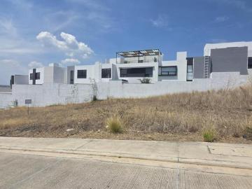 Terreno en Venta en Fraccionamiento privado con casa club, canchas multideportivas y áreas verdes