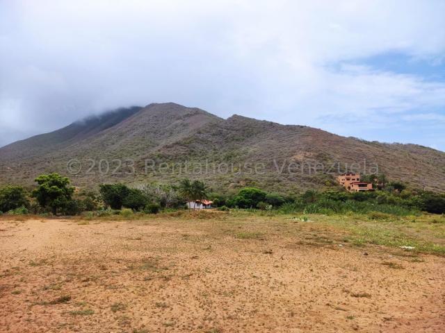 Terreno en Venta en Guarame, Margarita