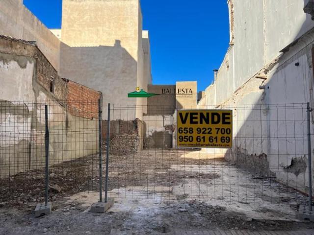 Terreno en venta en Huércal Overa, Centro