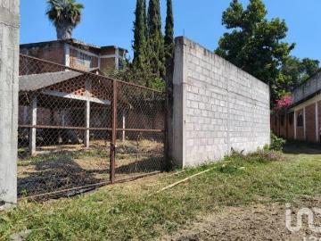 Terreno en VENTA en Itzamatitlán, Yautepec, Morelos. En privada, bardeado y con palapa
