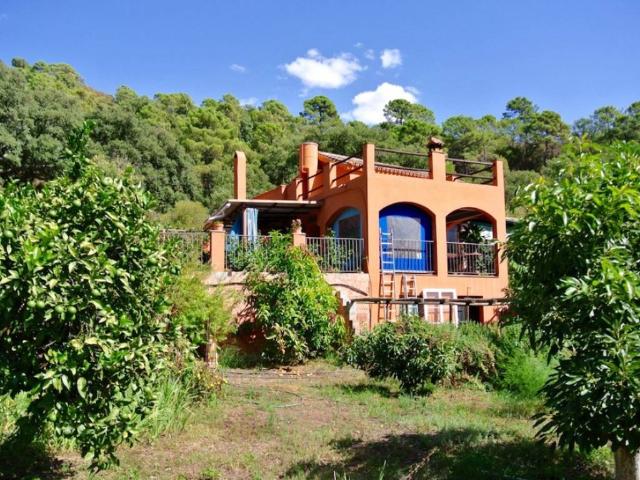 Terreno en Venta en Istán