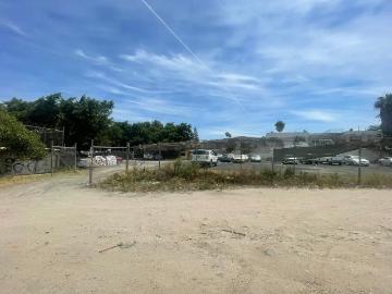 TERRENO EN VENTA EN JARDINES DE LA MESA