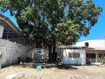 Terreno en Venta en Jardines de las Lomas, Colima