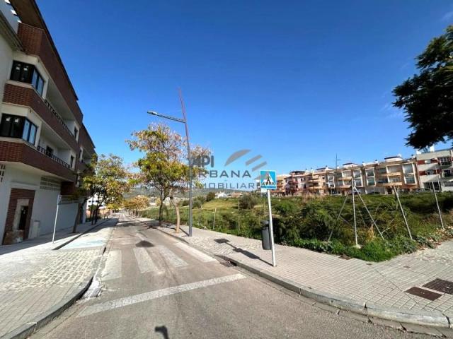 Terreno en venta en Lucena, Avenida de Joan Margarit, 14900