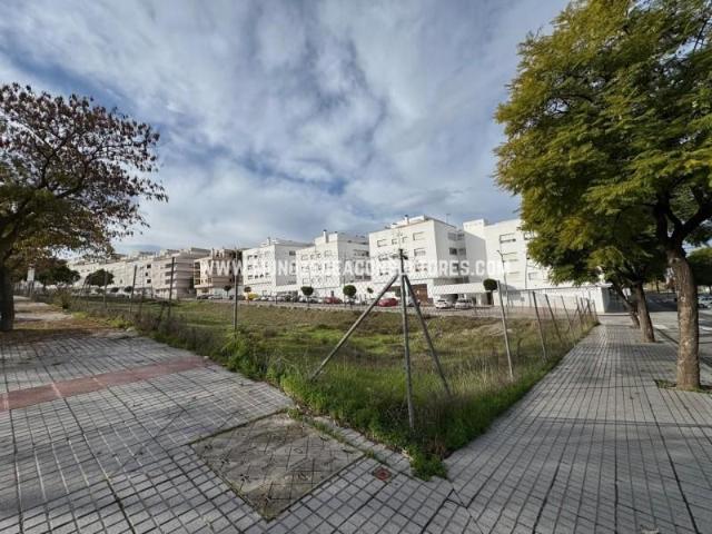 Terreno en venta en Lucena, Avenida de Joan Margarit, 14900