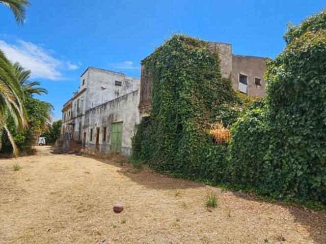Terreno en venta en La Algaba, Andalucia