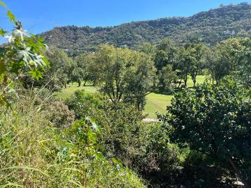 terreno en venta en la ca?adas frente al hoyo 8 del campo de Golf