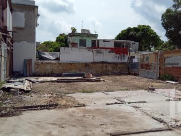 Terreno en Venta En la Col. del Golfo, calle pavimentada