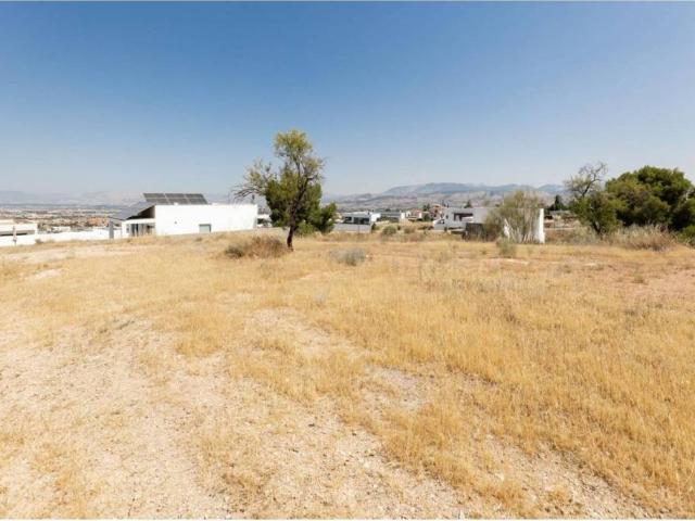 Terreno en Venta en La Zubia