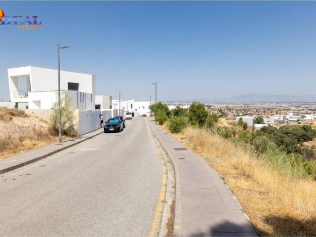 Terreno en Venta en La Zubia