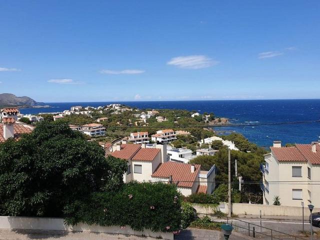 Terreno en venta en Llançà, de 1.210 m² por 500.000