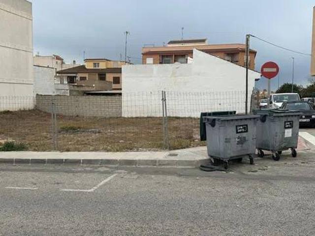 Terreno en Venta en Los Montesinos