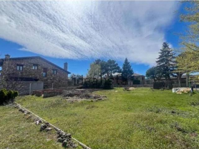 Terreno en Venta en Lozoyuela Navas Sieteiglesias