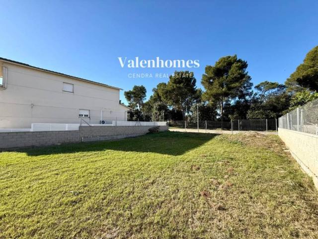 Terreno en Venta en Palau solità i Plegamans