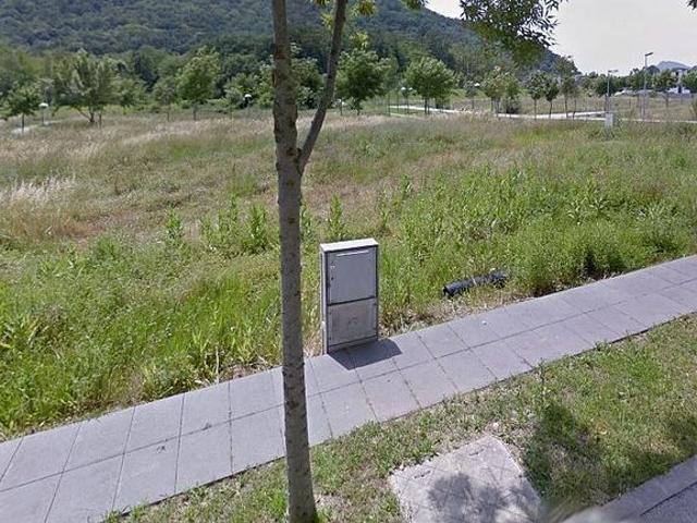 Terreno en venta en paseo De la Torre Blanca, Sant Joan les Fonts, de 2.177 m² por 285.000