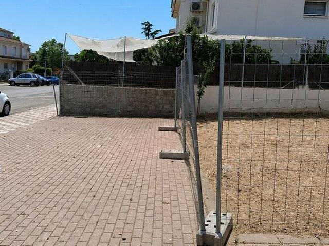 Terreno en venta en paseo Serralada, Esparreguera, de 151 m² por 120.000