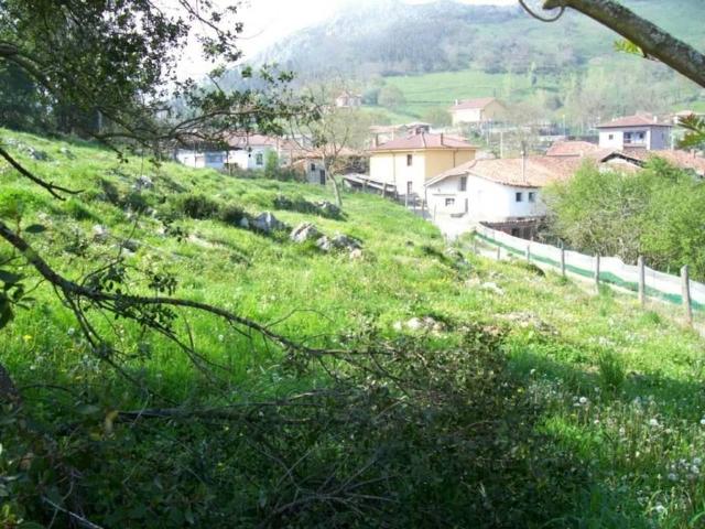 Terreno en Venta en Parres