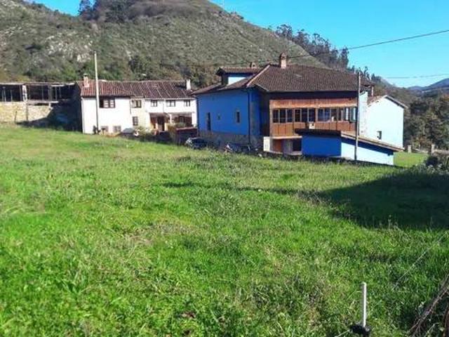 Terreno en Venta en Parres