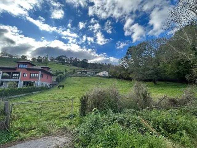 Terreno en Venta en Parres